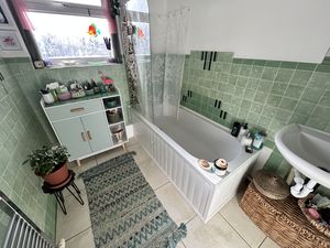 Photo 15- click for photo gallery